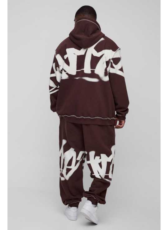 Плюс великий спортивний костюм із капюшоном і графіті