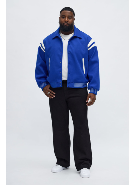 Класична олдскульна варсіті-куртка