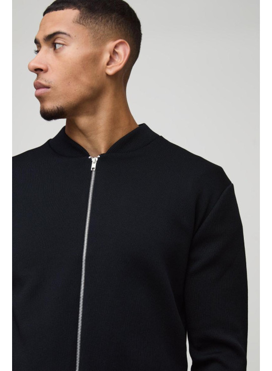 Стильний трикотажний бомбер