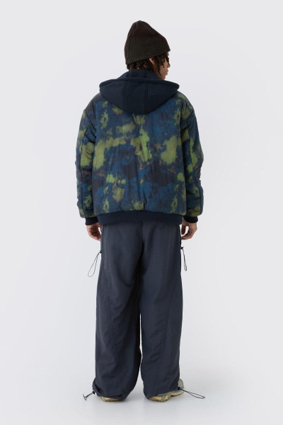 Великий темно-синій куртка-бомбер з абстрактним принтом і капюшоном