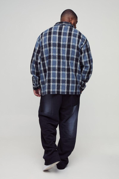 Верхня сорочка в клітинку з квадратним поділом