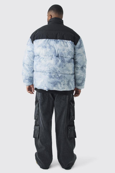 Сіра куртка-пуховик із кольоровим принтом із воронковим вирізом